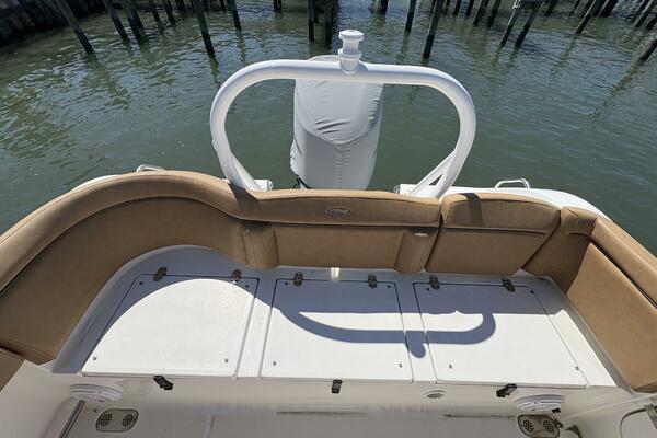 25ft Sea Hunt Yacht For Sale