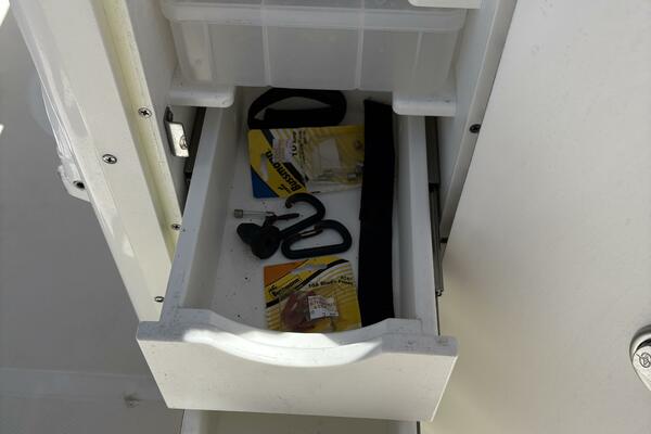 25ft Sea Hunt Yacht For Sale