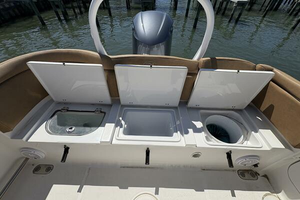 25ft Sea Hunt Yacht For Sale