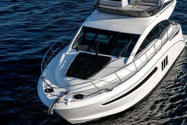 Sea Ray 51 Flybridge Yacht For Sale