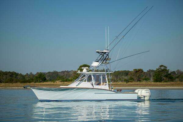 2024 Custom Carolina 38