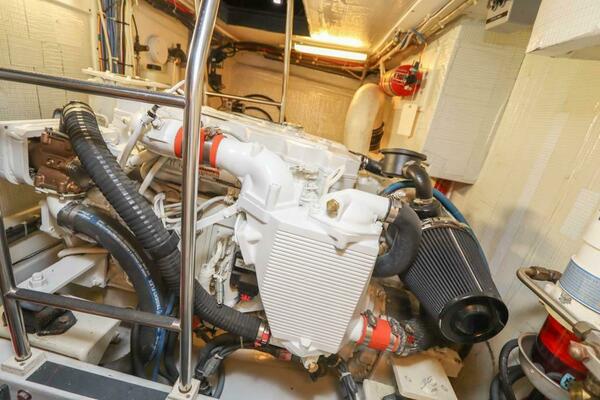 KNOT KAOS 37ft American Tug Yacht For Sale