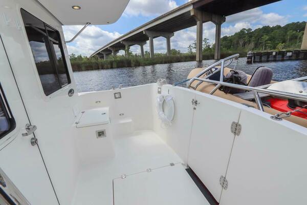 KNOT KAOS 37ft American Tug Yacht For Sale