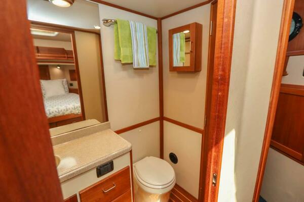 KNOT KAOS 37ft American Tug Yacht For Sale