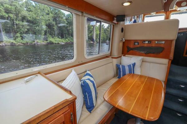 KNOT KAOS 37ft American Tug Yacht For Sale