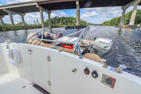 KNOT KAOS 37ft American Tug Yacht For Sale