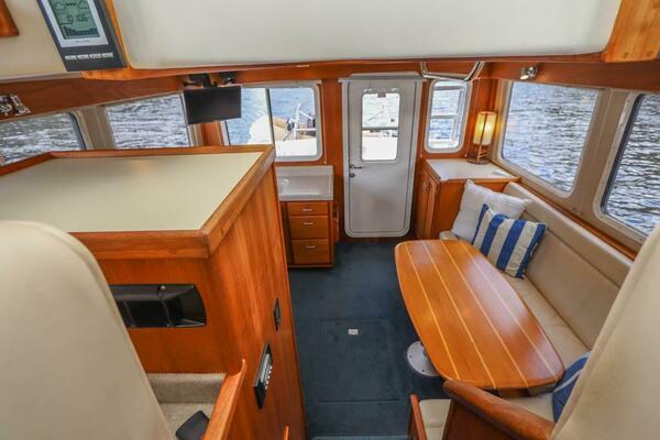 KNOT KAOS 37ft American Tug Yacht For Sale