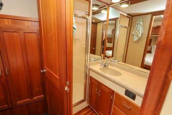 KNOT KAOS 37ft American Tug Yacht For Sale