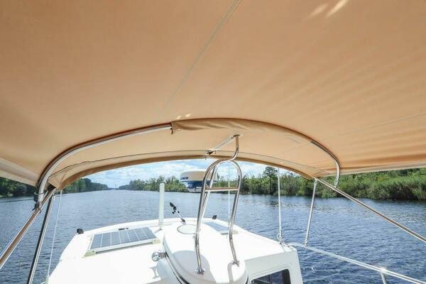 KNOT KAOS 37ft American Tug Yacht For Sale