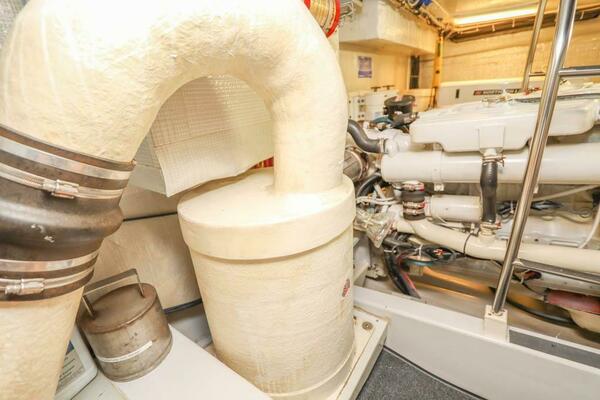 KNOT KAOS 37ft American Tug Yacht For Sale