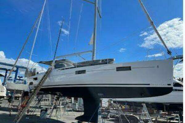 Wanderer 41ft Beneteau Yacht For Sale