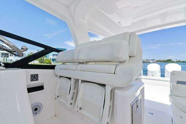 Intrepid 438 Evolution Yacht For Sale