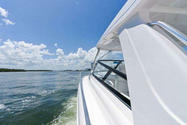 Intrepid 438 Evolution Yacht For Sale