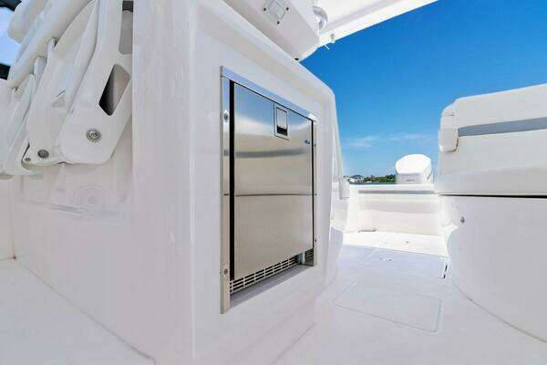 Intrepid 438 Evolution Yacht For Sale