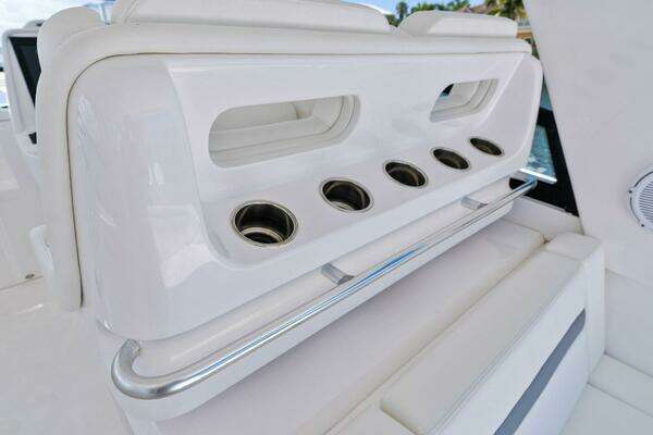 Intrepid 438 Evolution Yacht For Sale