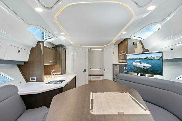 Intrepid 438 Evolution Yacht For Sale