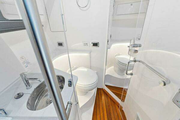 Intrepid 438 Evolution Yacht For Sale