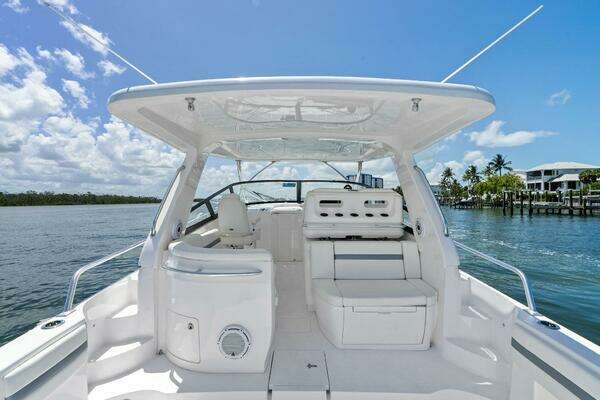 Intrepid 438 Evolution Yacht For Sale