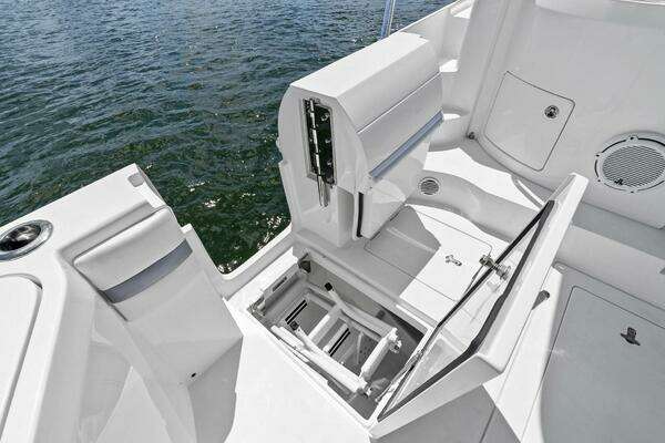 Intrepid 438 Evolution Yacht For Sale