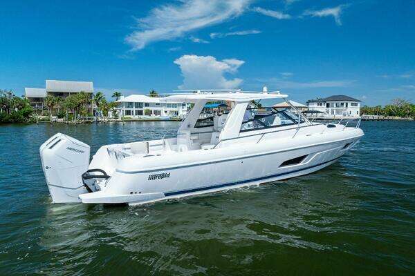 Intrepid 438 Evolution Yacht For Sale