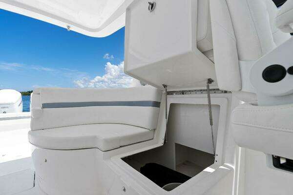 Intrepid 438 Evolution Yacht For Sale