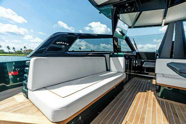 Wally Wallytender 43X Yacht For Sale