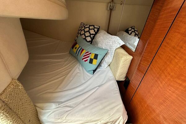Loose Seal 28ft Sea Ray Yacht For Sale Loose Seal 28ft Sea Ray Yacht For Sale