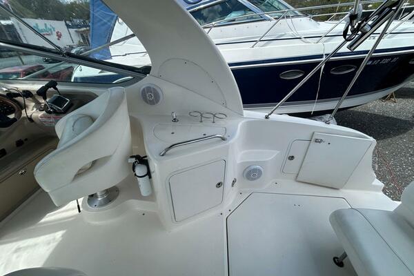 Loose Seal 28ft Sea Ray Yacht For Sale Loose Seal 28ft Sea Ray Yacht For Sale