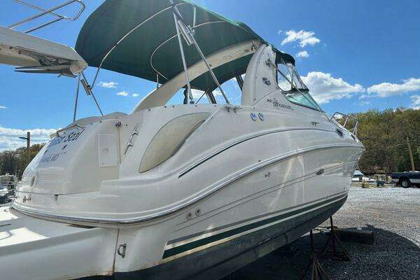 Photo of the 2004 Sea Ray 280 Sundancer "Loose Seal"