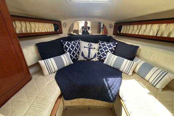 Loose Seal 28ft Sea Ray Yacht For Sale Loose Seal 28ft Sea Ray Yacht For Sale