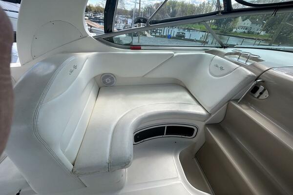 Loose Seal 28ft Sea Ray Yacht For Sale Loose Seal 28ft Sea Ray Yacht For Sale