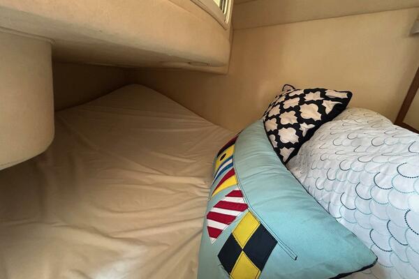 Loose Seal 28ft Sea Ray Yacht For Sale Loose Seal 28ft Sea Ray Yacht For Sale