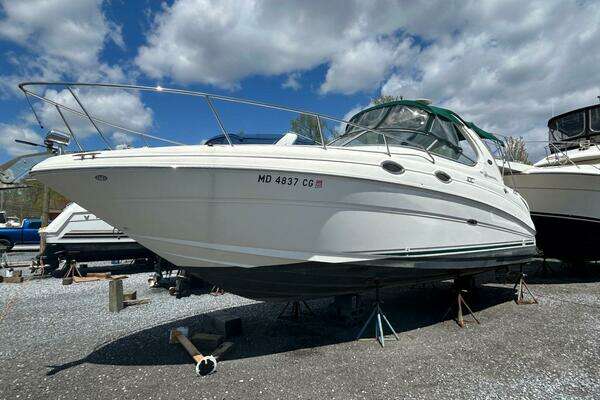 Photo of the 2004 Sea Ray 280 Sundancer "Loose Seal"