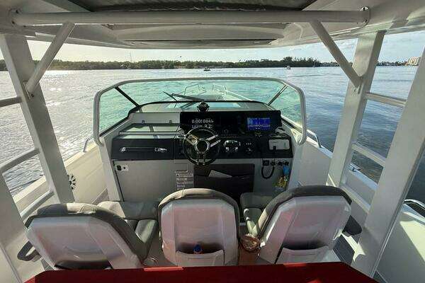 Axopar 37 Sun Top Yacht For Sale
