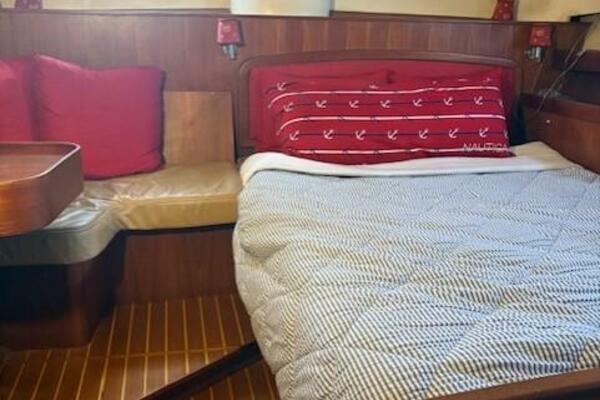45ft Hunter Yacht For Sale 45ft Hunter Yacht For Sale