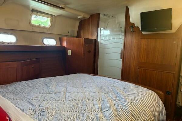 45ft Hunter Yacht For Sale 45ft Hunter Yacht For Sale