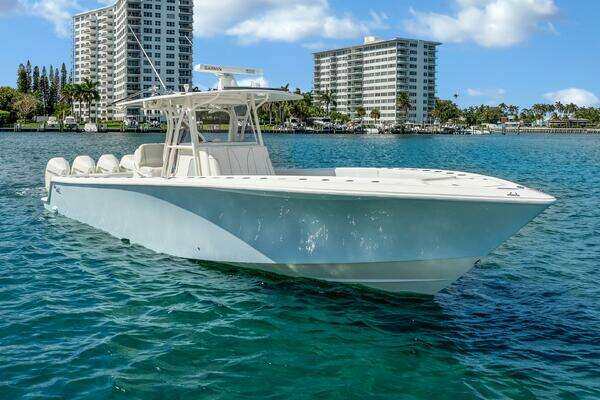 Photo of the 2019 SeaVee 390Z