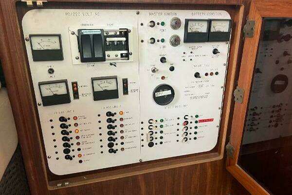 INFINITE SEA III 41ft Sea Ray Yacht For Sale