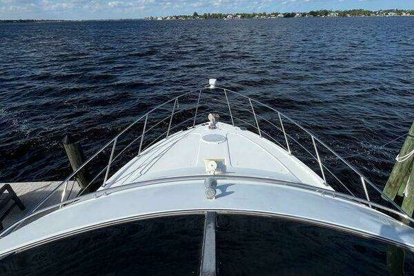 Photo of the 2000 Carver 396 Motor Yacht "Fractional Ownership Available"