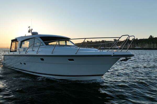 Nimbus 405 Coupe Yacht For Sale