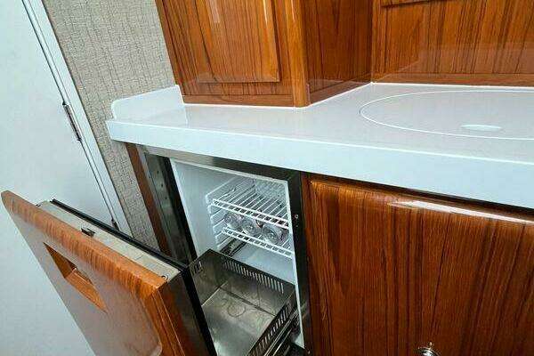 HCB Suenos Yacht For Sale