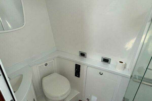HCB Suenos Yacht For Sale