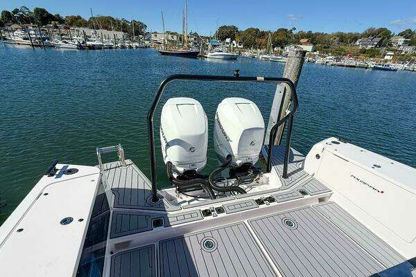 Axopar 37 Sun Top Yacht For Sale