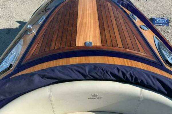 Photo of the 2006 Kral 700 Classic