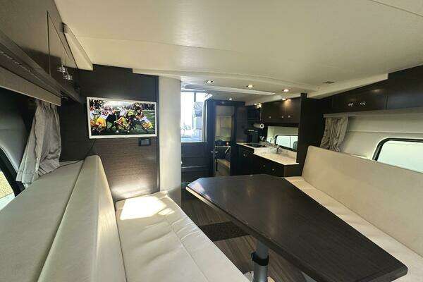 Cruisers Yachts 390 Express Coupe Yacht For Sale