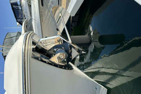 Cruisers Yachts 390 Express Coupe Yacht For Sale