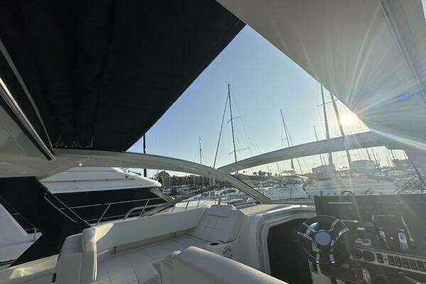 Cruisers Yachts 390 Express Coupe Yacht For Sale