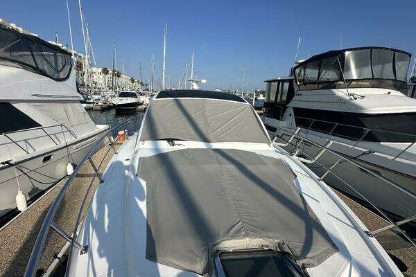 Cruisers Yachts 390 Express Coupe Yacht For Sale