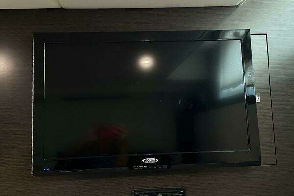 Cruisers Yachts 390 Express Coupe Yacht For Sale