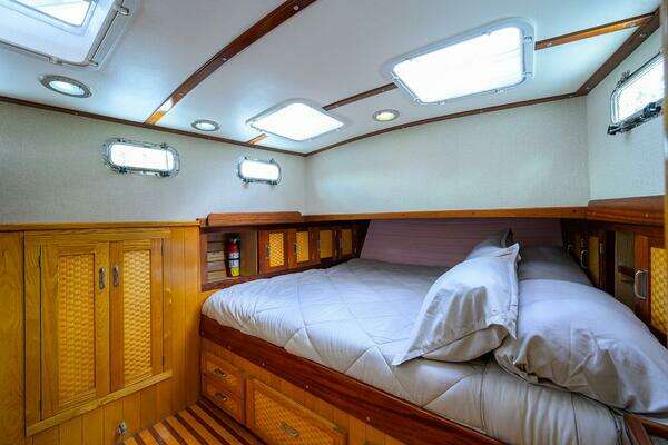Custom 46 Dennis Schreibert Schooner Yacht For Sale